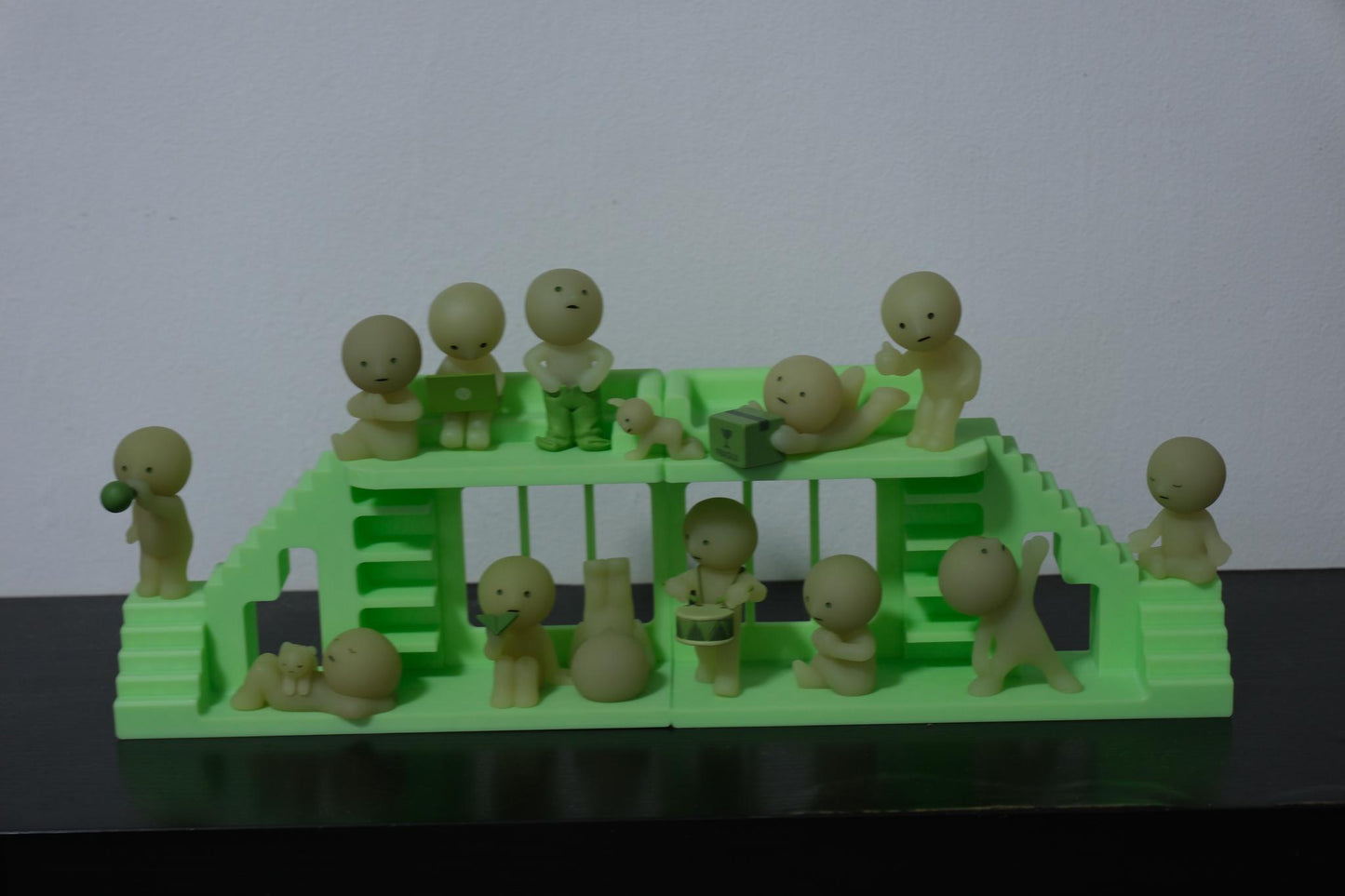 [Bundle] Smiski Display Stand | Mini Living Edition